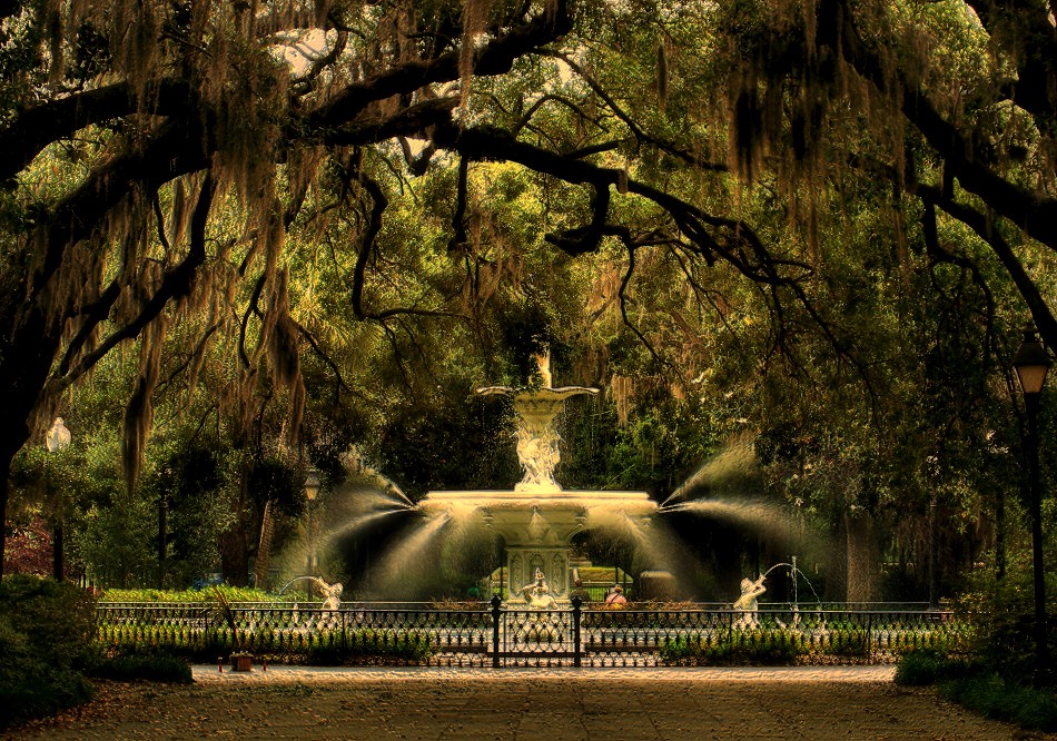 Forsythe Fountain Forsythe park in Savannah Marylee Pope