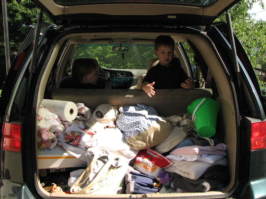 IMG_4570 packing the car for a day at the beach Kelly Flickr