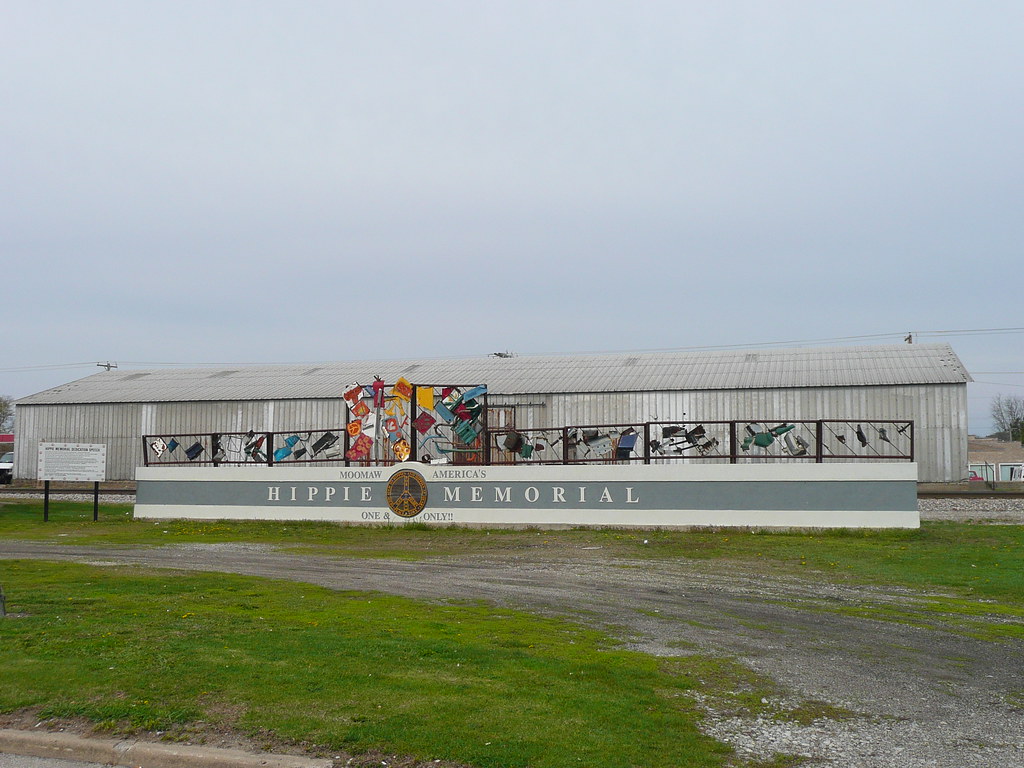 Arcola, IL Hippie Memorial Read all about it at Roadside… Flickr