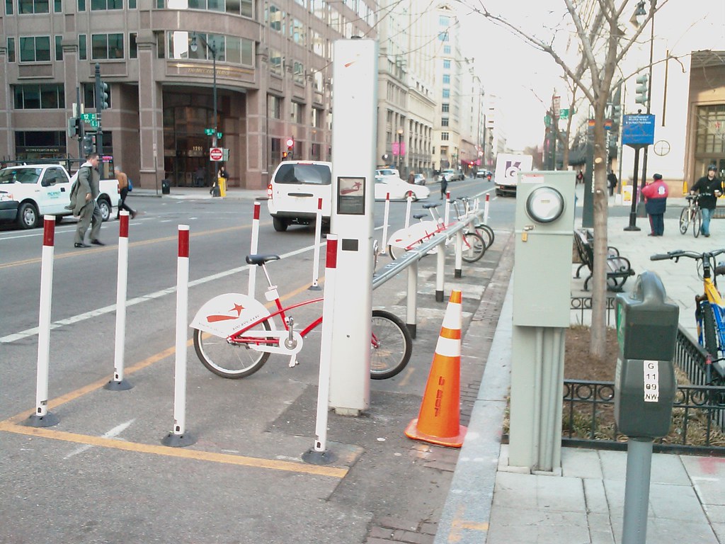 Bike Share DC Metro Center G and 12th NW. Note the electri… Flickr