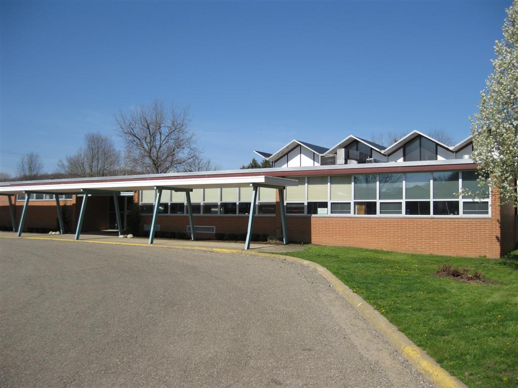 041808 Trenton Avenue School 3Uhrichsville, Ohio Flickr