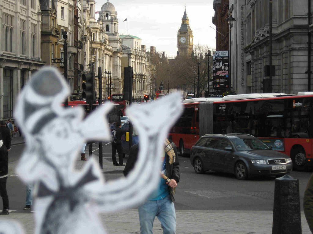 The Cat in the Hat waves at Big Ben 3 The Cat in the Hat s… Flickr