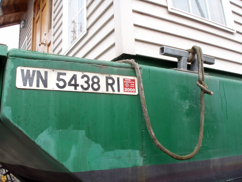 Boatyard 3 Mooring line & cleat with registration number, … Flickr