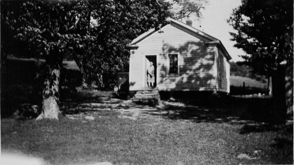 Bovina Coulter School (District 7) building 1927 This is f… Flickr