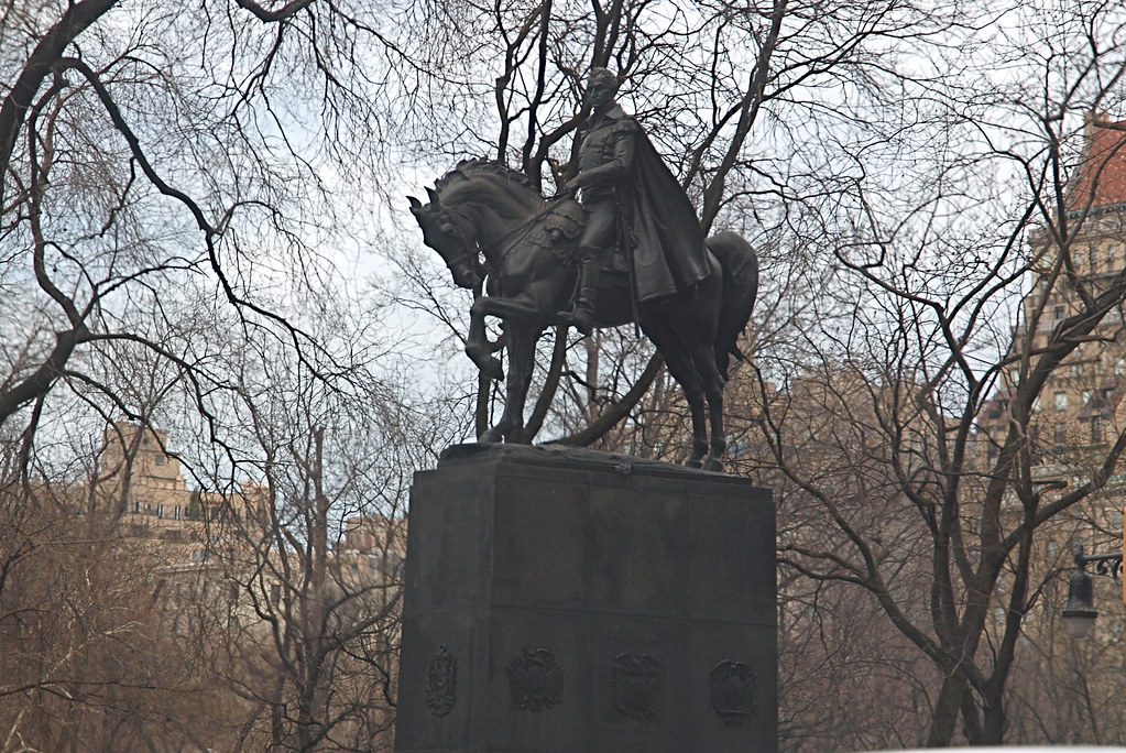 Statue of Simon Bolivar, Central Park Leon Reed Flickr