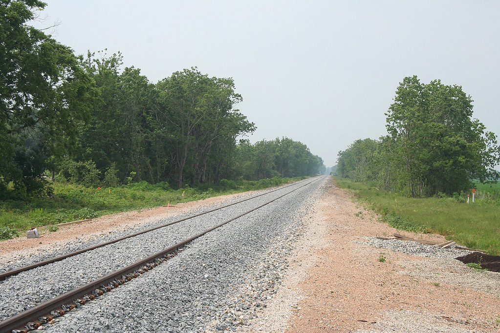 NEW KCS MAIN, HUNGERFORD, TX 2009 Looking south along the … Flickr