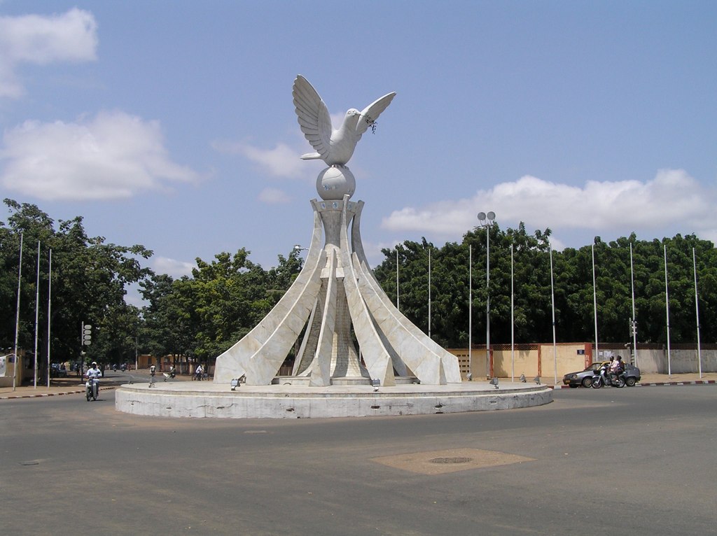 peace dove Peace dove statue in Lome, Togo Jeff Attaway Flickr