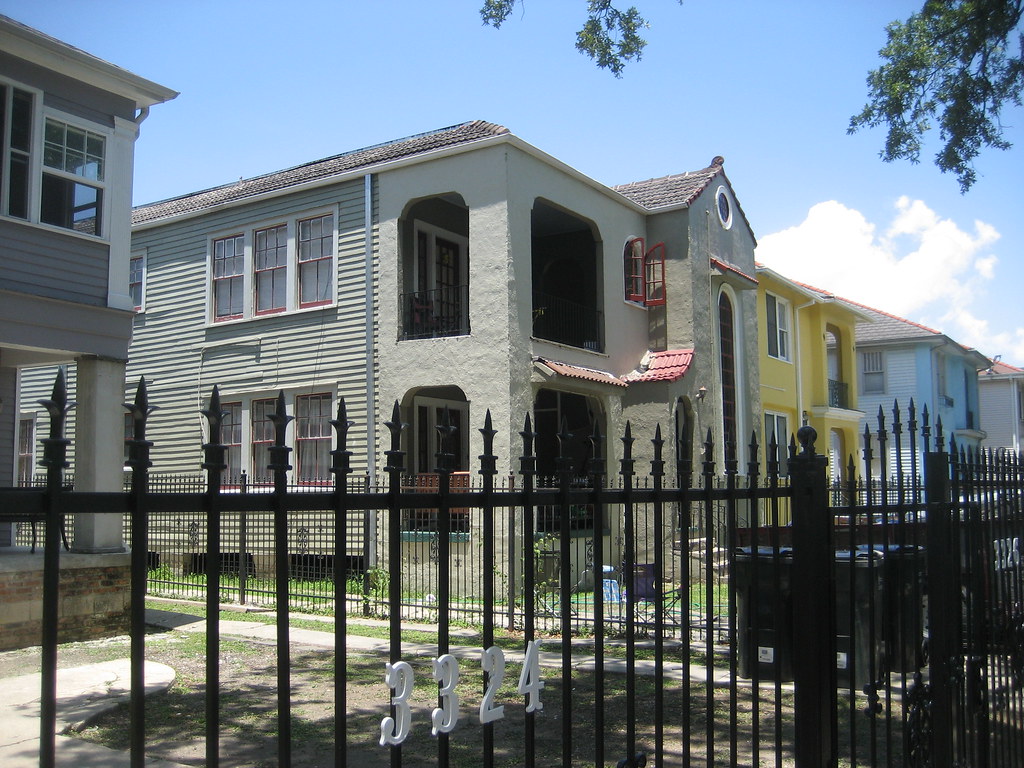 3330 Louisiana Avenue Parkway From 3324 Fence Louisiana Av… Flickr