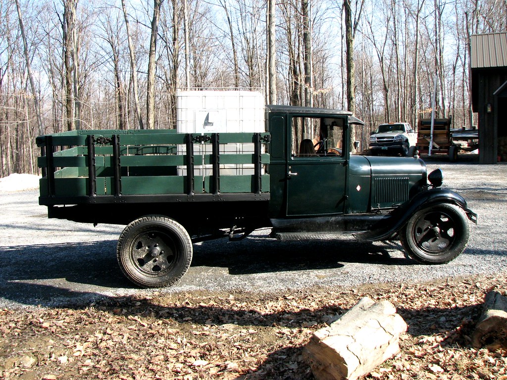 Breadloaf Mountain View Farm (2009) antique truck Flickr