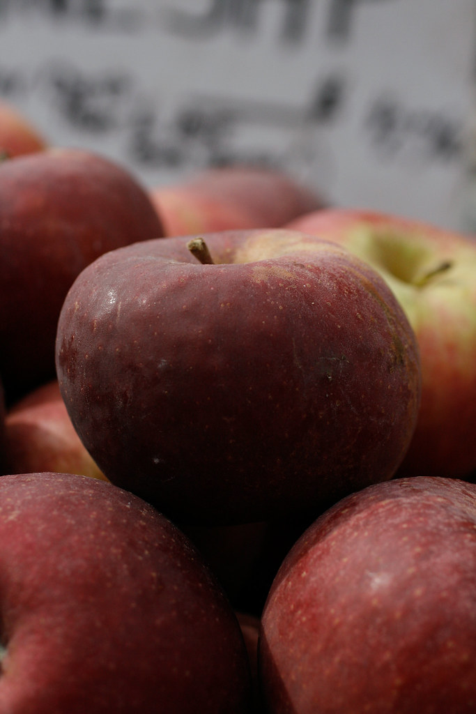 Pile of Winesap Apples at Farmers Market Samantha Chapnick Flickr
