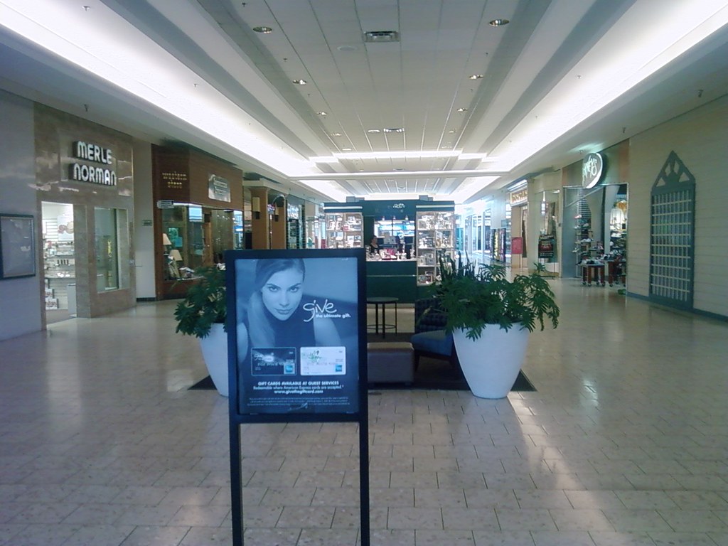Southridge Mall Des Moines, Iowa JCPenney wing a photo on Flickriver