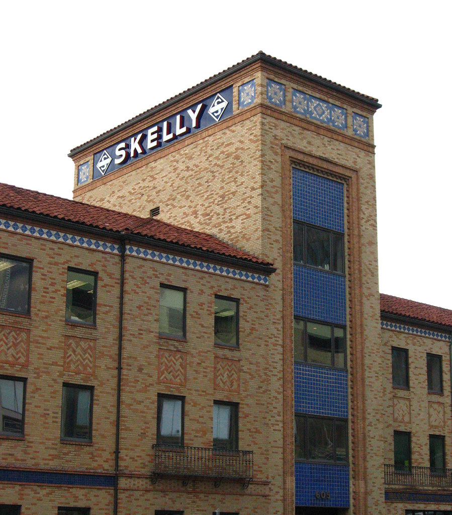 Plaza KC Skelly building When I was growing up in Tulsa, … Flickr