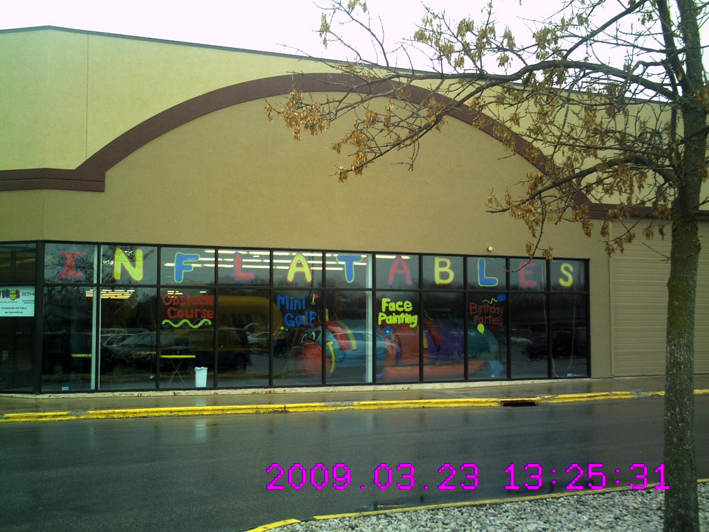 East Town Mall, Green Bay, WI former Toy Works/Inside Ho… Flickr