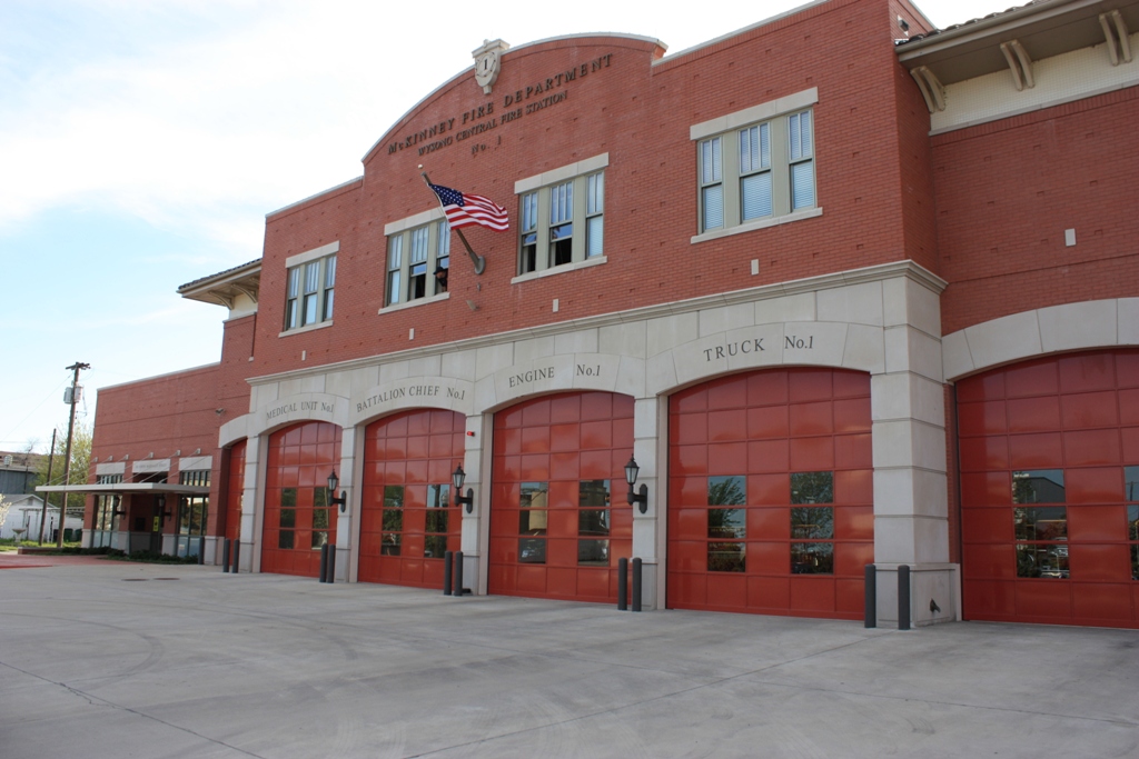 fire house 1 Chris Zúniga Flickr