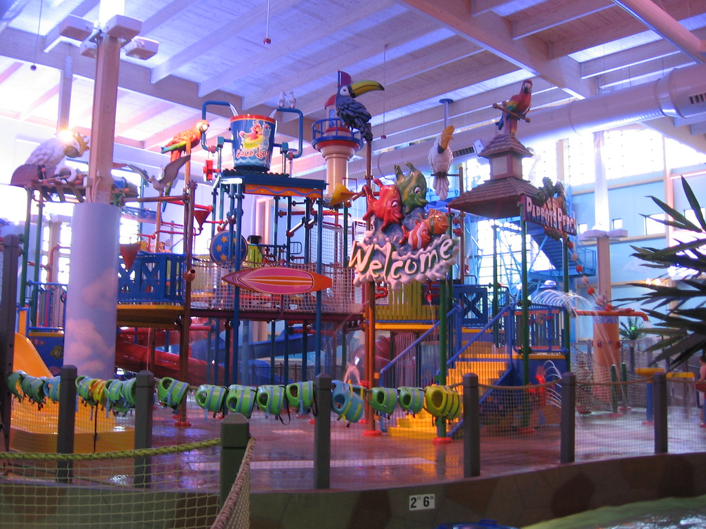 coco key_5541 indoor water park in Independence, Missouri Dynerae Flickr