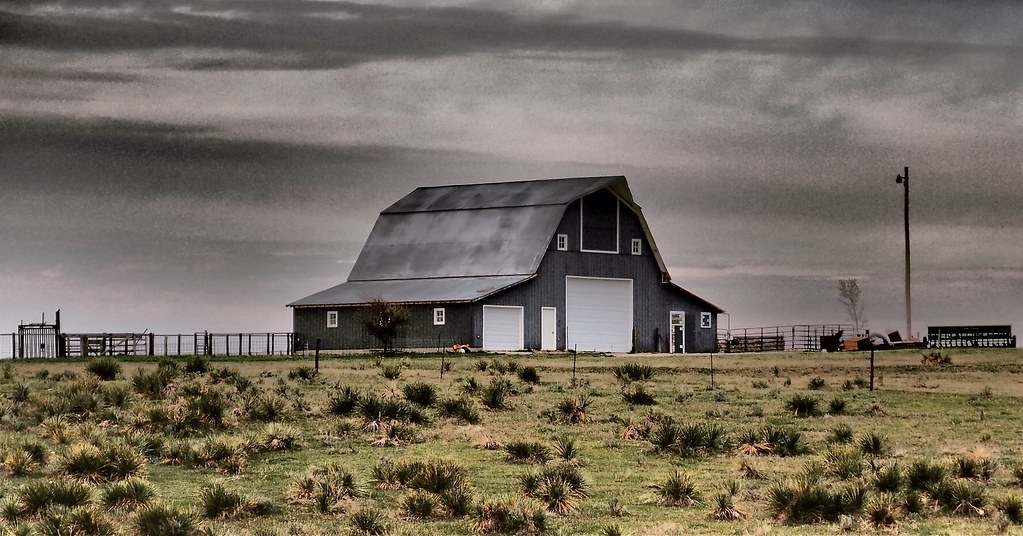 Barn Barn outside St. Francis, KS. Used the dramatic tone … Flickr