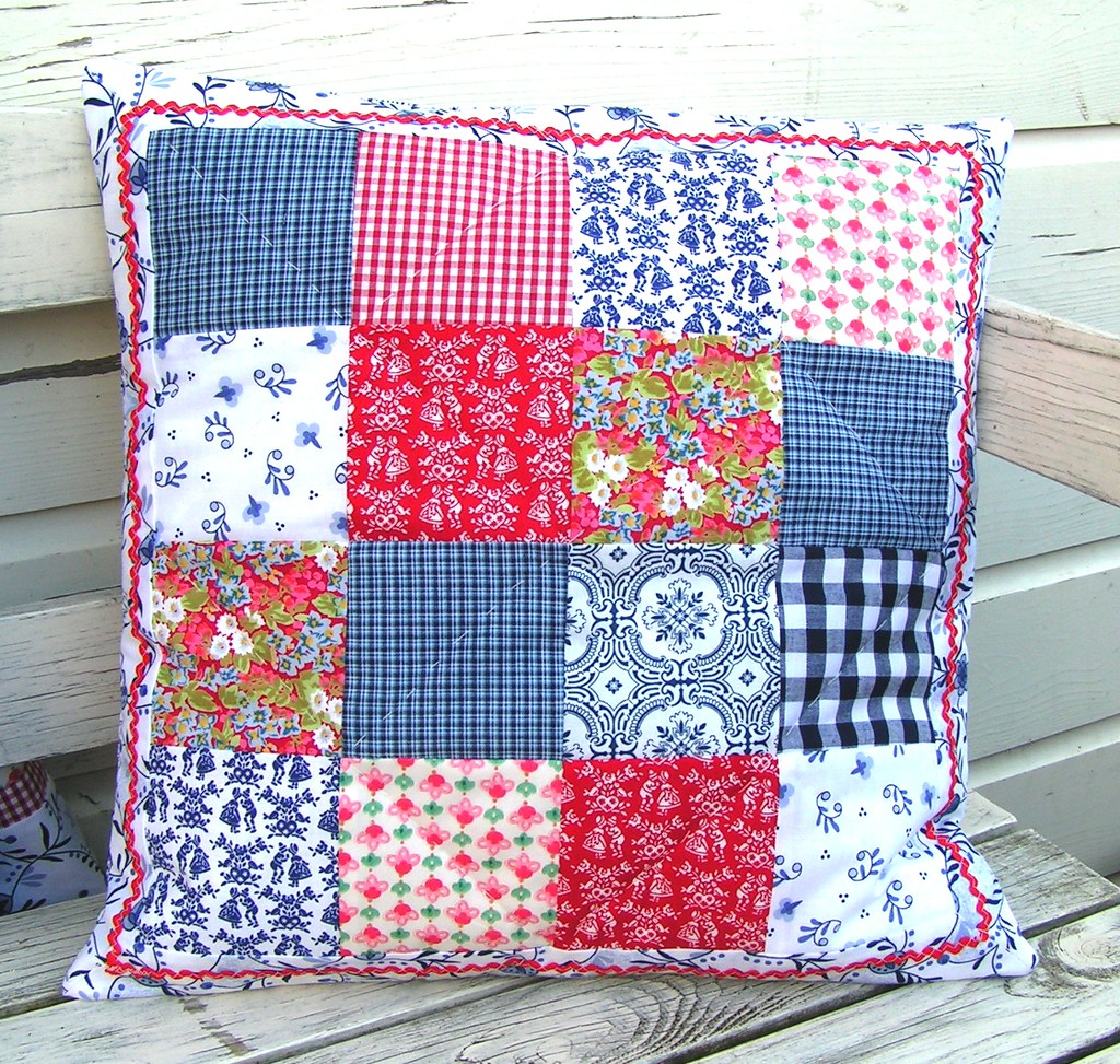 quilted Dutch pillow dutchcolours Flickr
