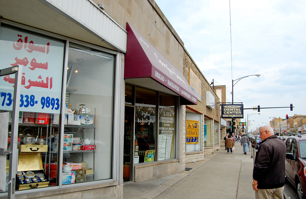 Devon Avenue Devon Avenue in West Ridge/West Rogers Park, … Flickr