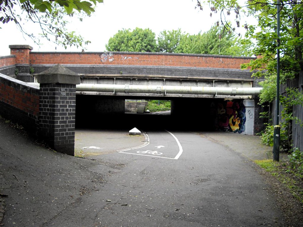 Nottingham Canal Wollaton Road bridge south side 2009 Flickr