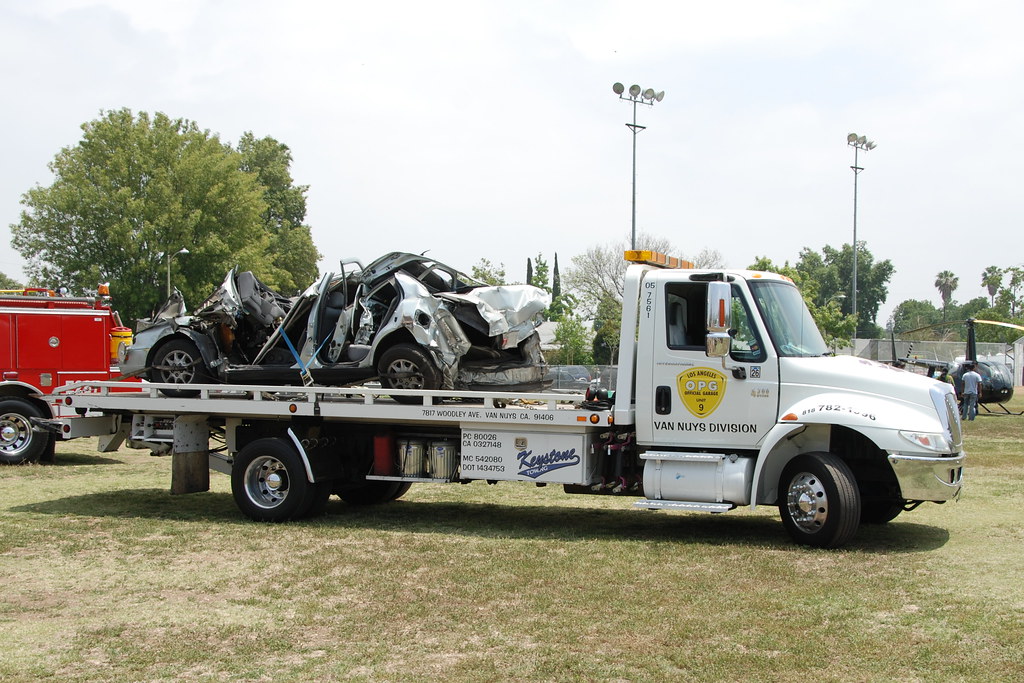 KEYSTONE TOWING INTERNATIONAL FLATBED TOW TRUCK Navymailman Flickr