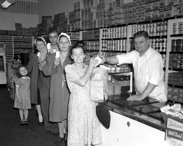 Interior, Grocery Store, For newspaper, Gage Park, Chicago, 1940's a