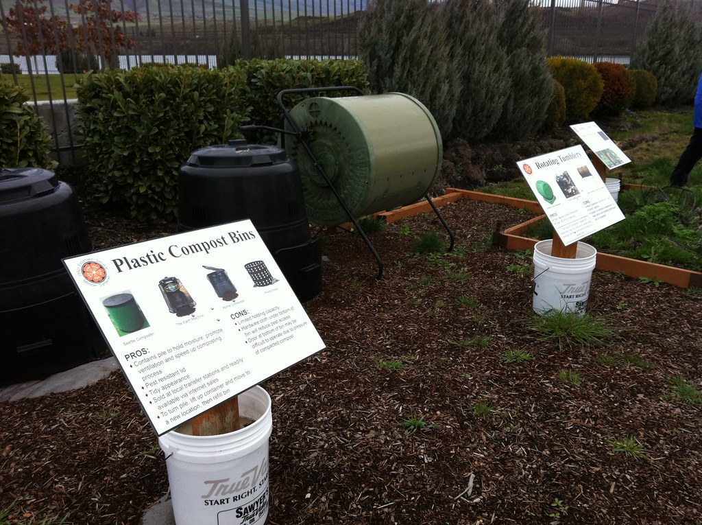 Compost Demonstration Area at the DIG The Dalles, OR March… Flickr