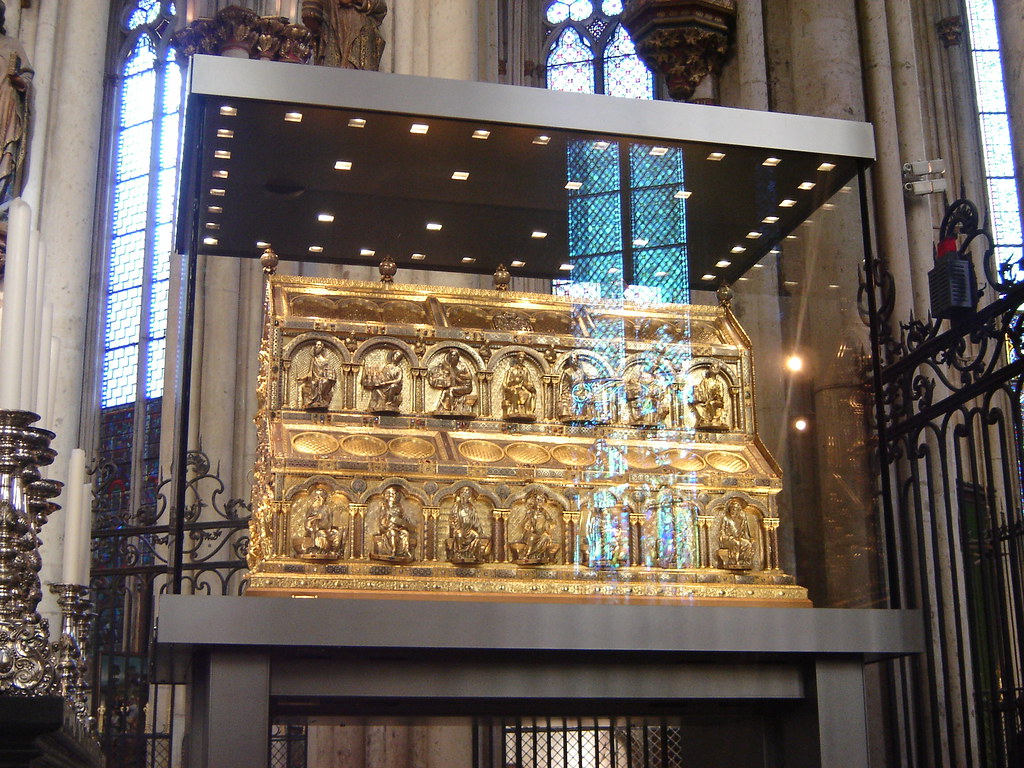 Der Dreikönigenschrein im Kölner Dom La tumba de los tres … Flickr