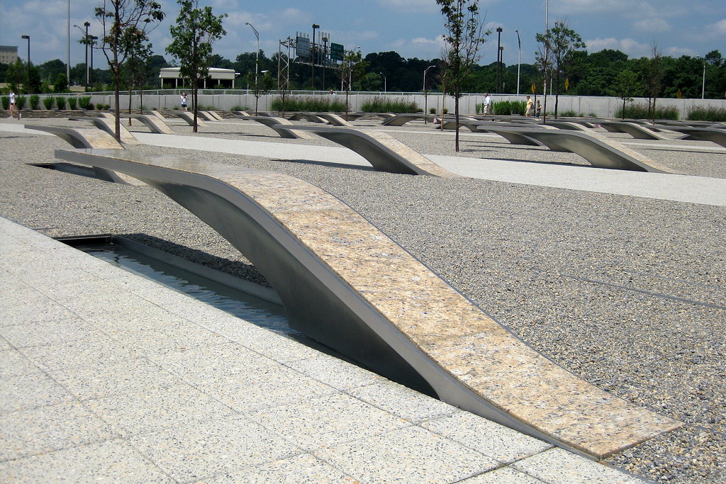 Virginia Arlington Pentagon Memorial The Pentagon Memor??? Flickr