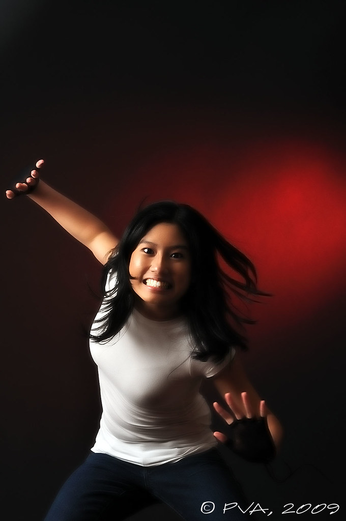 DSC_1819 D90 85mm f/1.4 SB900 thru Photoflex Umbrella SB… Flickr