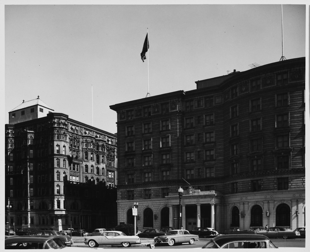 Copley Plaza Hotel, Partial View from Center of Copley Squ… Flickr