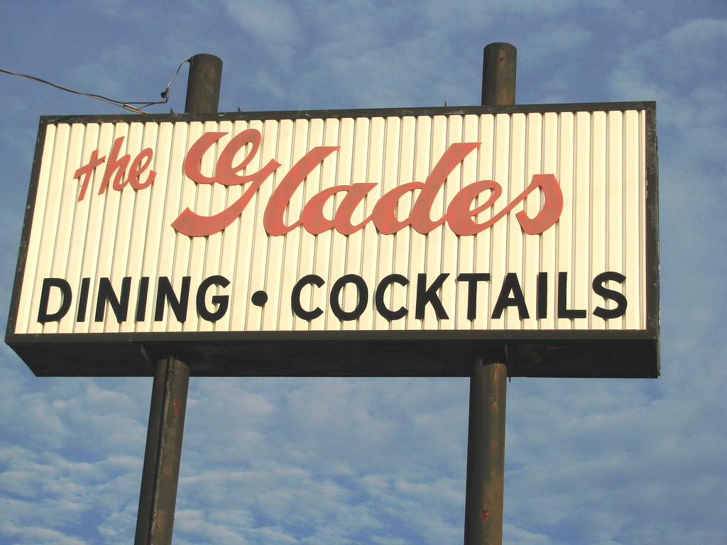 14b Carlinville IL Glades Restaurant Sign John Hagstrom Flickr