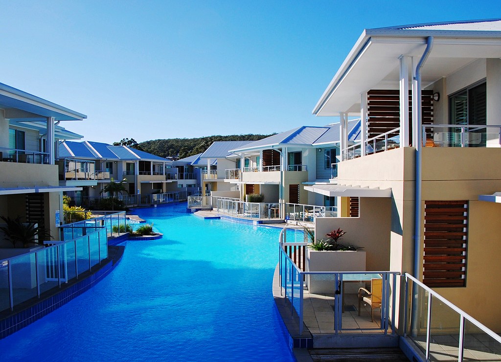 Oaks Pacific Blue Resort with Lagoon pool of Nelson Bay Au… Flickr