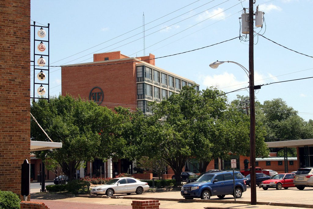 hotel fredonia with milam lodge in foreground Exquisitely Bored in
