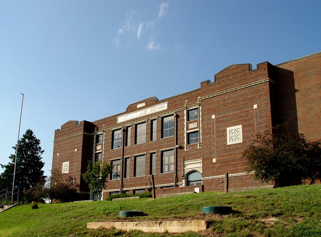 The Beautiful AmesBern High School Building In 1914 Ames … Flickr