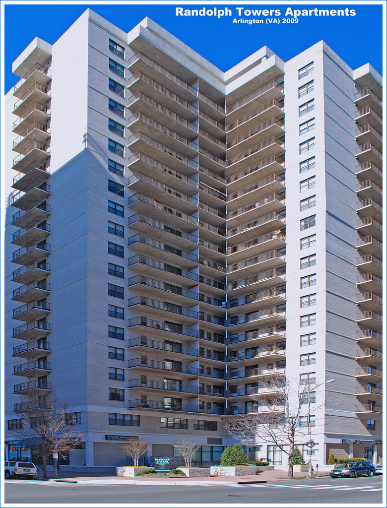 Randolph Towers Apartments, Arlington (VA) 2009 DSC_0128 Ron