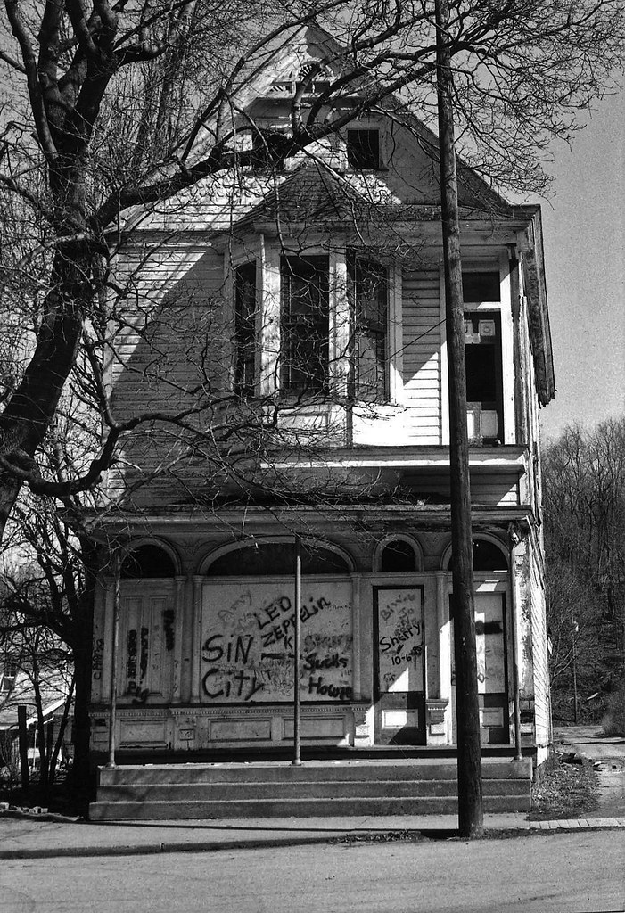 SiN City, Dawson, PA (The Old Post Office) In 1987 I decid… Flickr