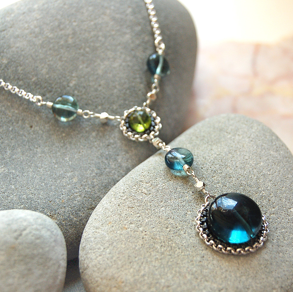 Blue/Teal polished fluorite and Peridot Modeste Parisienne Flickr