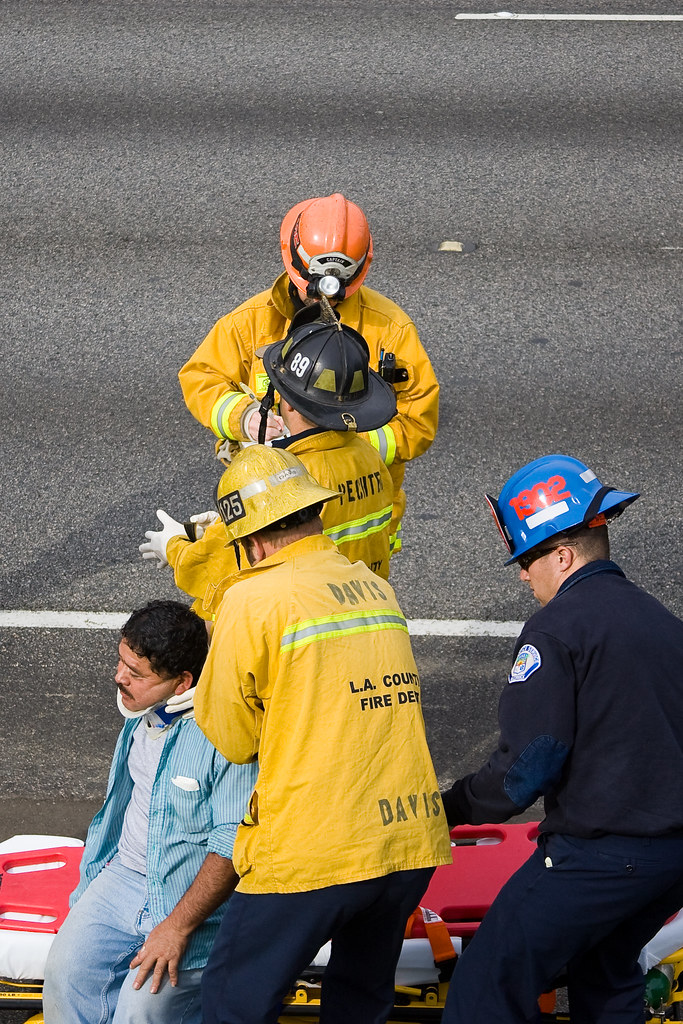 SB101 Lost Hills Traffic Collision with Minor injury, LA… Flickr