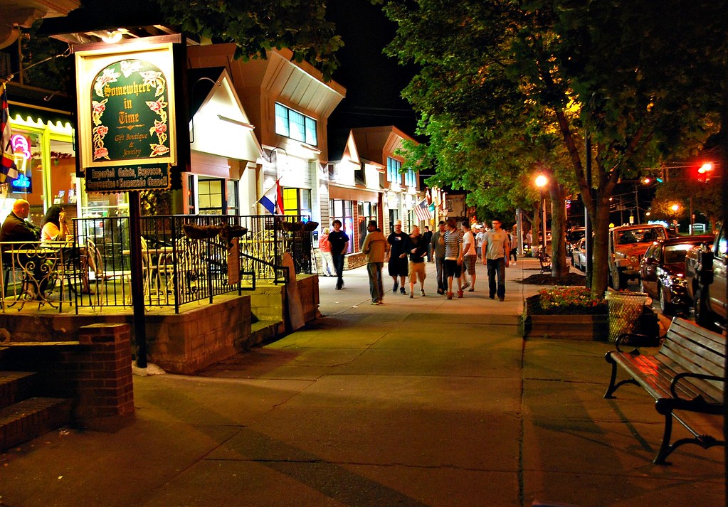 Canada Street by Night. Shot near the Lake village … Flickr