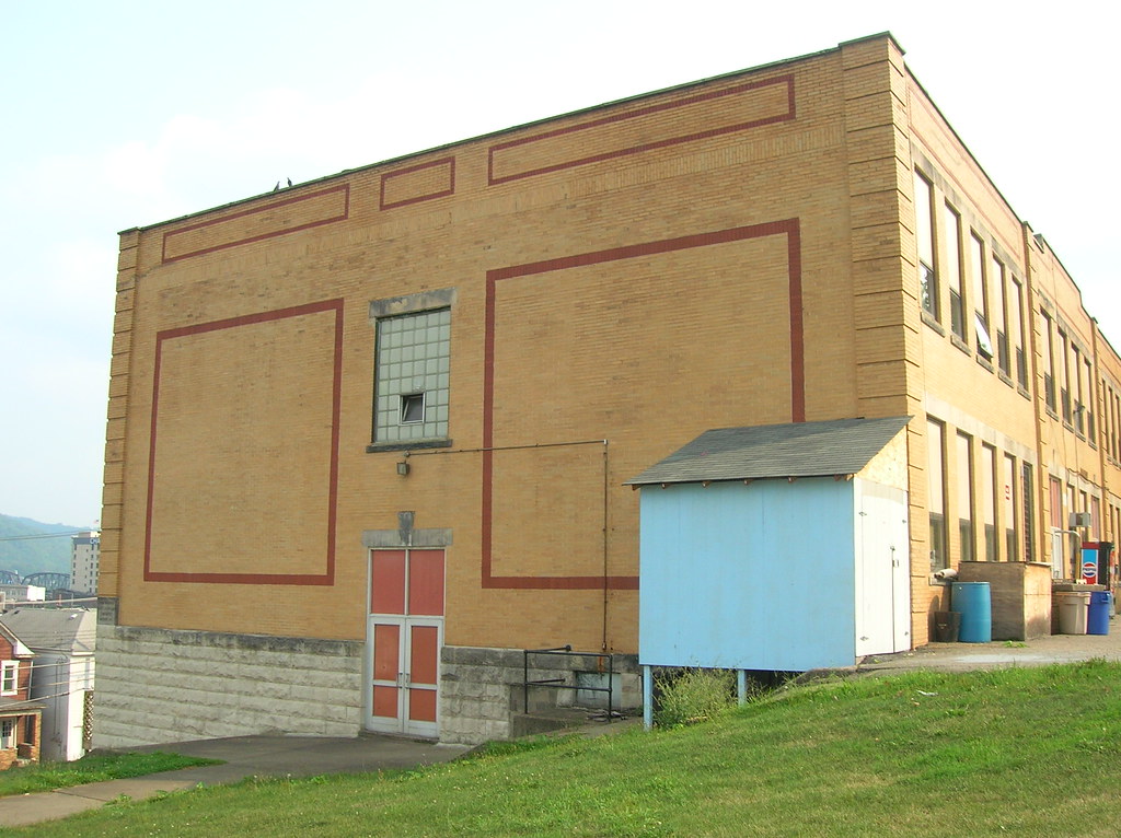 080607 Rose Hill SchoolBellaire, Ohio (2) Aaron Turner Flickr