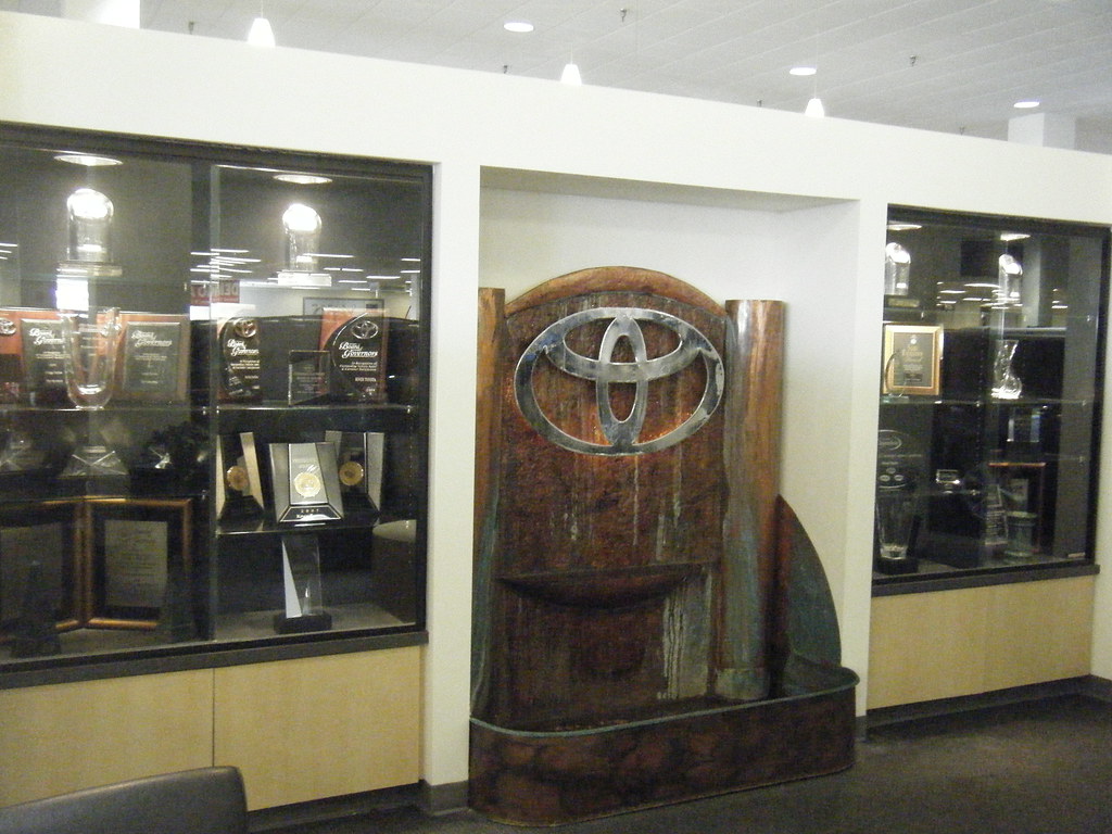 Toyota at the Kings Auto Mall its a fountain. its just a f… Flickr