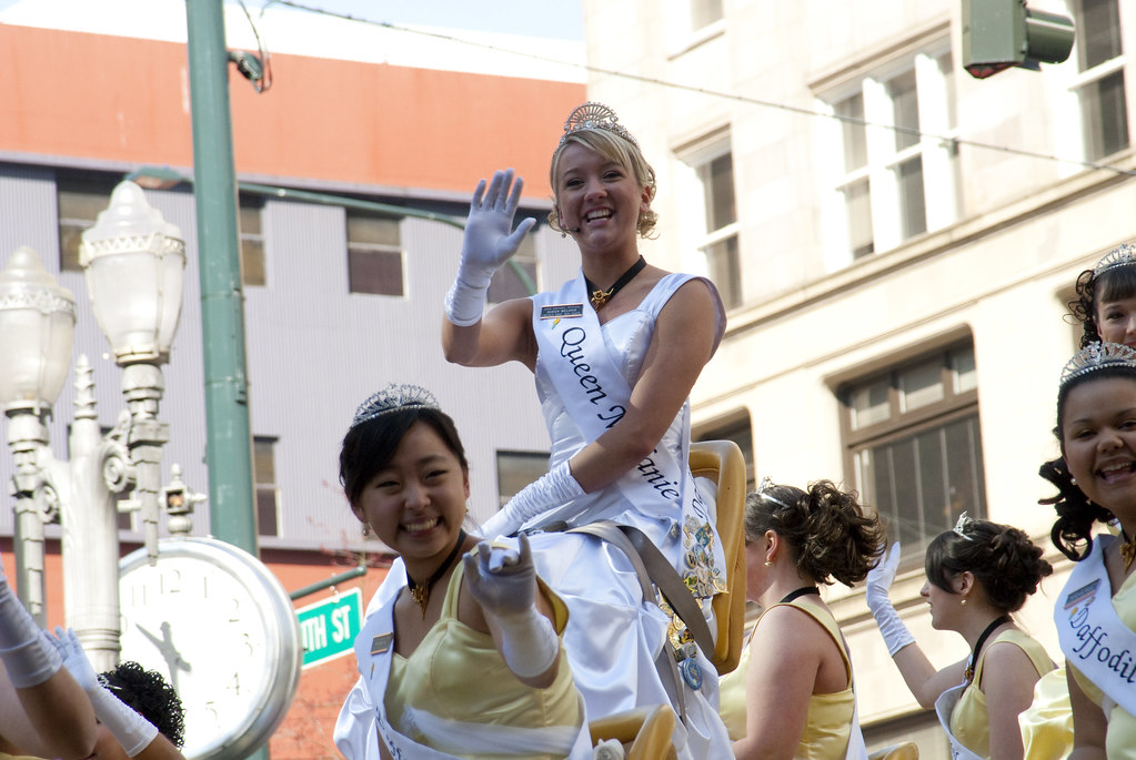 Queen Melanie Stambaugh Emerald Ridge High School 2009 D… Flickr