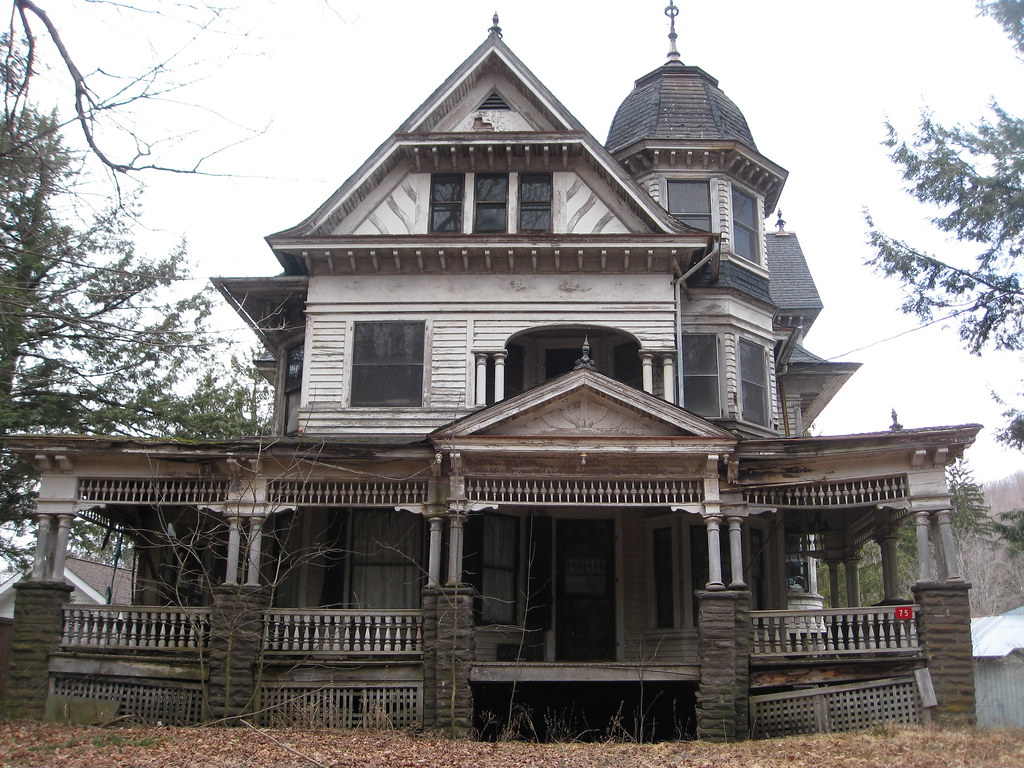 75 Depot Street This fabulous mansion is a great example o… Flickr