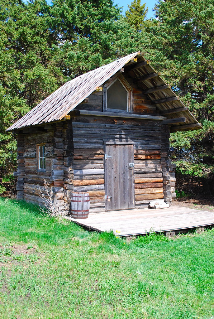 The Ingalls' Dugout Pa, Ma, Carrie and Laura lived here...… Flickr