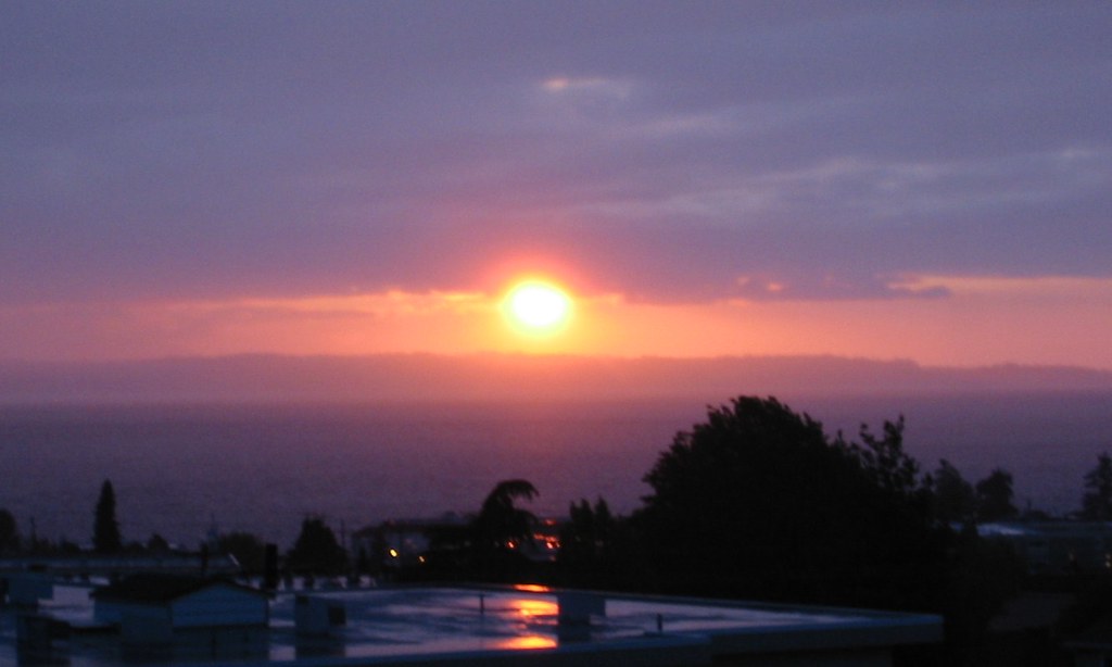 Sunset over the Kitsap Penninsula From the roof of the lib… Flickr