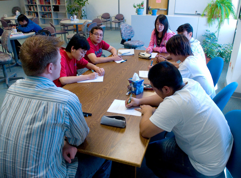 International Student utilze Writers' Center at EWU Flickr