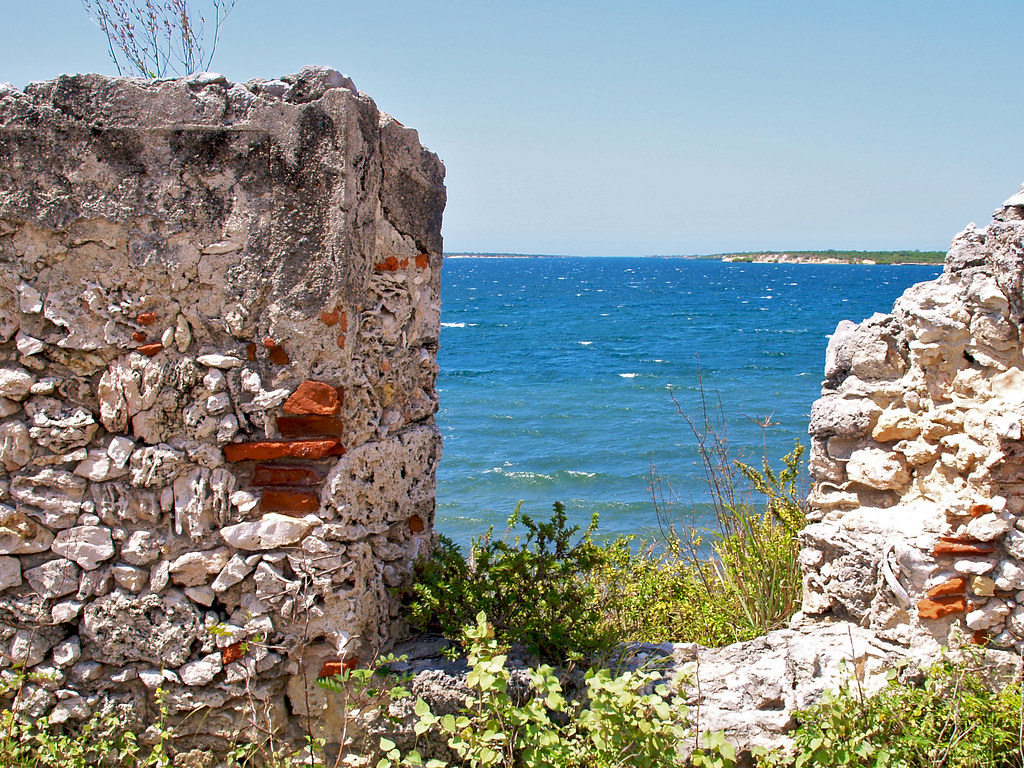 Fort St. Joseph FortLiberté Between crenelations lookin… Flickr