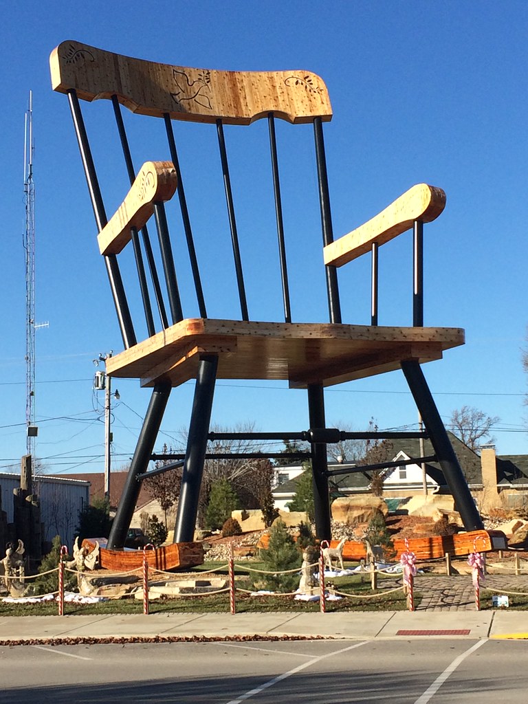 World's Largest Rocking Chair Casey Illinois, full of larg… Flickr