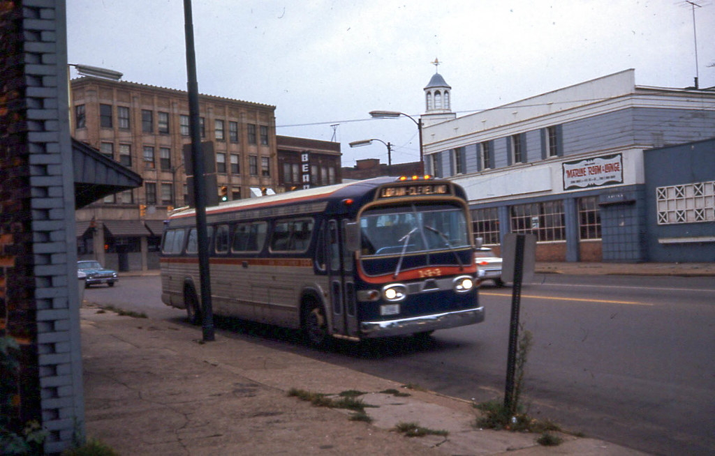 19690818 02 Cleveland Lorain Highway Coach Co., Lorain, OH… Flickr