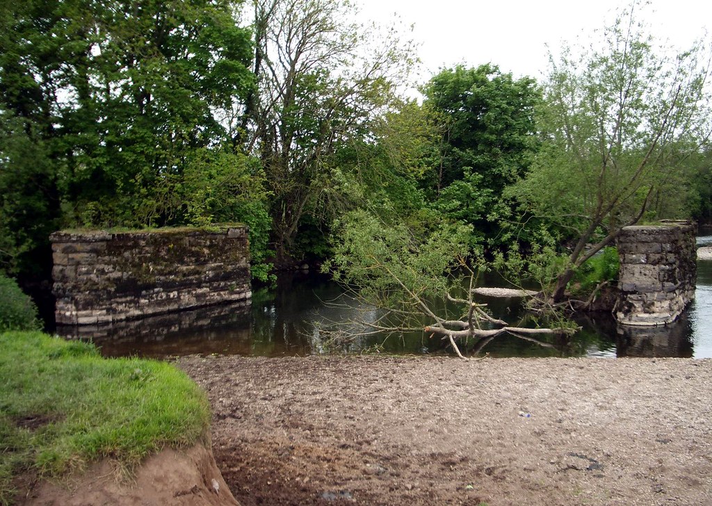 Old Railway Bridge Piers, Brampford Speke, Devon Maisonburke Flickr